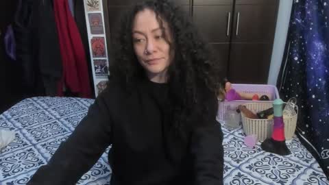  Wen  online show from January 6, 6:00 pm