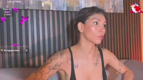 Laura online show from September 19, 1:43 pm