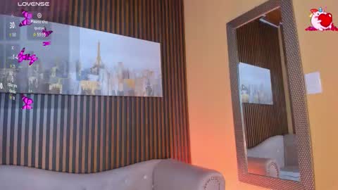 Laura online show from September 16, 1:30 pm