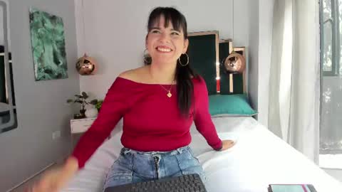 laura hotties online show from June 14, 2:50 pm