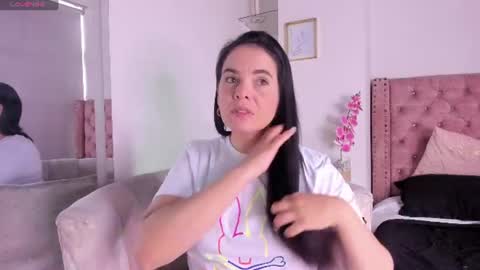 laura hotties online show from July 12, 1:34 pm