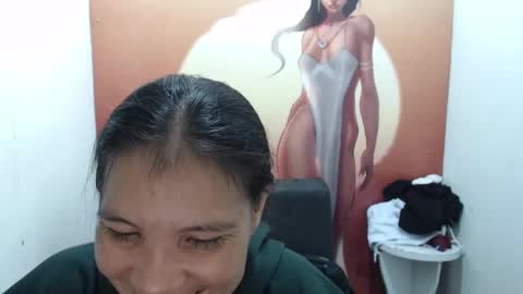  Laura  online show from September 20, 7:01 pm