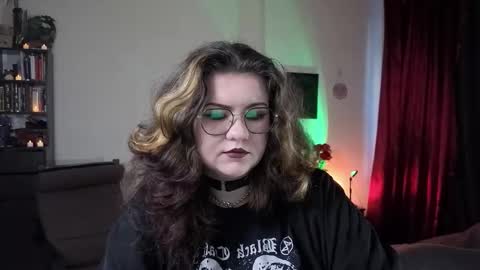 Snapshot of laura_karamazov chatting on September 26, 1:42 pm Miss Laura online show from September 26, 1:42 pm