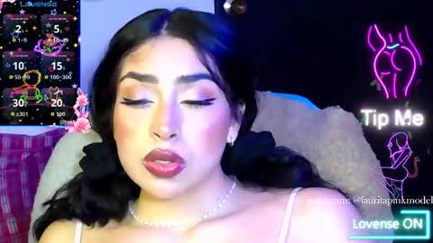 laura_pink01 online show from December 18, 6:51 am