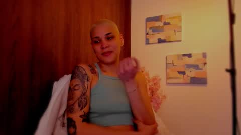 Laura Rose online show from March 10, 3:21 am