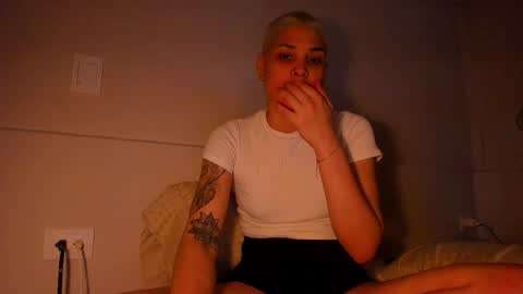 Laura Rose online show from April 24, 3:09 am