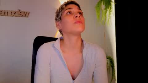 Laura Rose online show from July 21, 5:24 pm