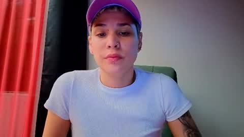 Laura Rose online show from July 9, 8:22 pm