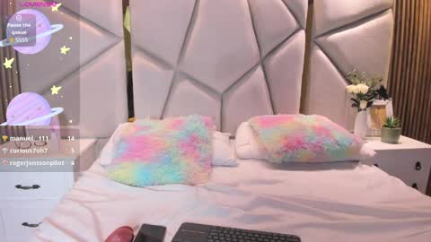 Laura online show from May 27, 1:57 am