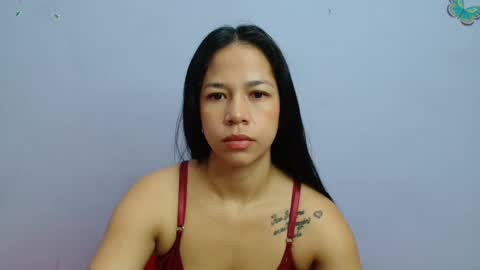 Snapshot of lauracb_ chatting on February 2, 12:46 pm lauracb online show from February 2, 12:46 pm