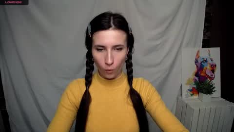 Snapshot of lauradre_ chatting on February 25, 8:58 am Laura online show from February 25, 8:58 am