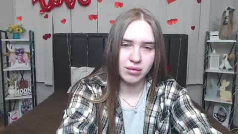LauraHlot online show from May 27, 5:48 am