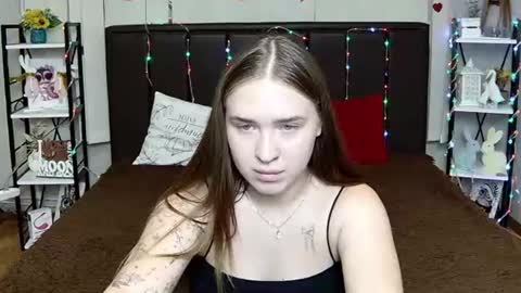 LauraHlot online show from July 22, 6:14 am