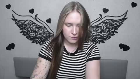 LauraHlot online show from July 24, 5:44 pm