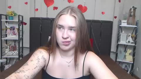 LauraHlot online show from July 17, 5:49 pm