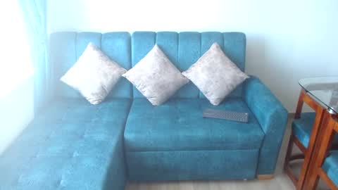 Lauren online show from January 17, 7:10 pm