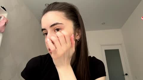 laurenadupuy online show from June 7, 1:07 pm