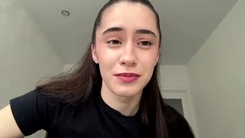 laurenadupuy online show from July 12, 1:34 pm