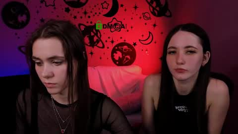 Laure online show from April 11, 2:54 pm