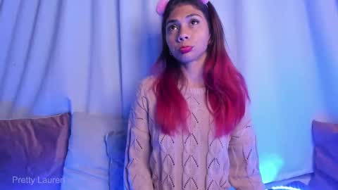 laurenn__1 online show from October 30, 4:04 am