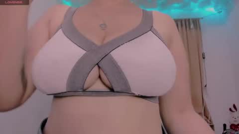 Lauu G online show from January 7, 3:35 am