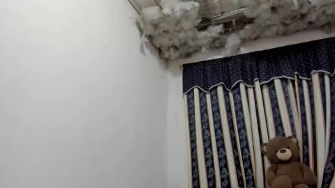 Lauu G online show from February 16, 12:05 pm