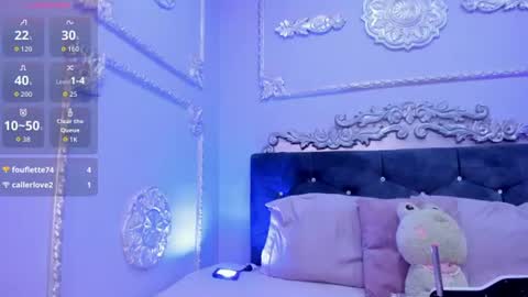 lavagrirl online show from July 10, 9:59 pm