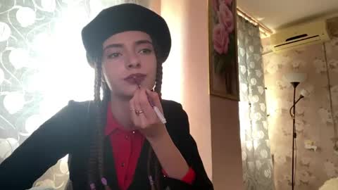 My name is Val online show from June 1, 7:32 am