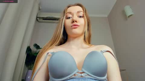 Jane online show from June 9, 1:38 am