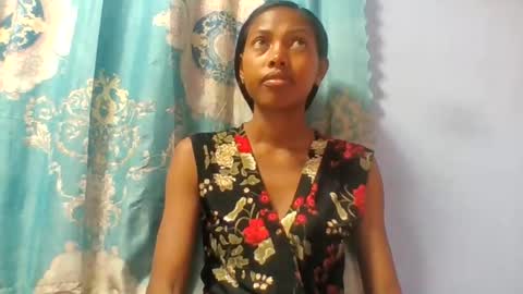 layah157855 online show from July 26, 5:48 am