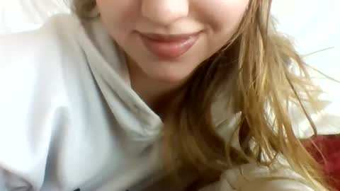 layannalea online show from January 24, 9:26 pm