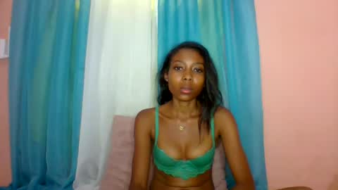 layannek online show from July 25, 6:31 am