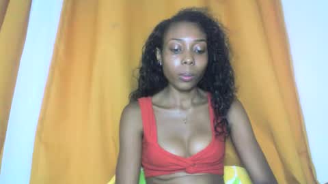 layannek online show from November 22, 5:59 pm