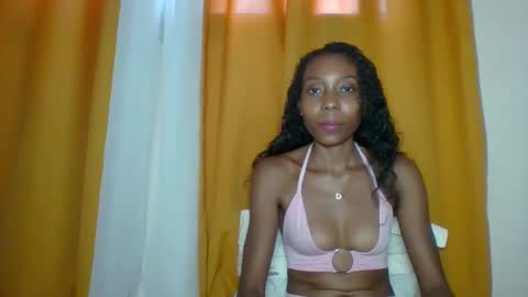 layannek online show from January 19, 11:28 am