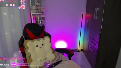 Layla online show from September 16, 2:25 pm