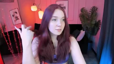 layla_glam online show from March 6, 1:39 pm