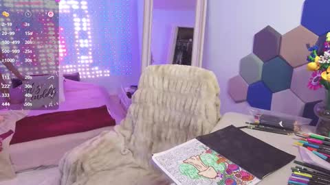 Laylaa Dreams online show from November 30, 3:54 am