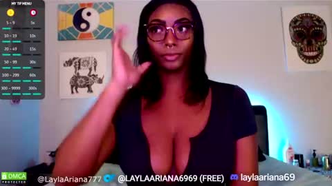LaylaAriana online show from June 11, 2:53 am