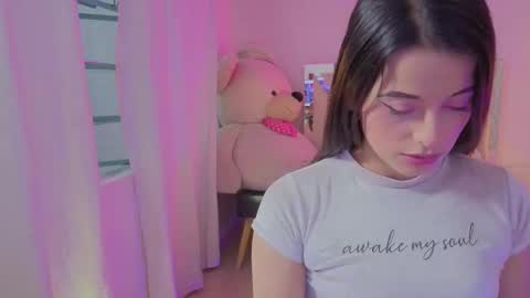 laylafoxy_tay online show from February 3, 11:37 am