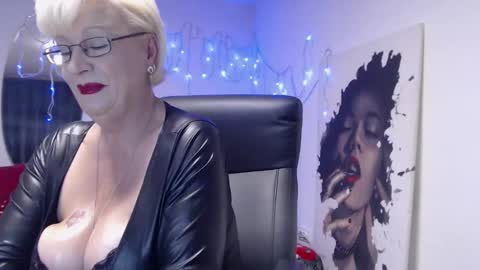Snapshot of laylamadisonx chatting on December 25, 5:58 pm Layla online show from December 25, 5:58 pm