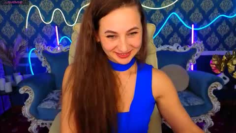 laylla_starr online show from December 4, 7:10 am