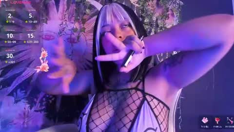 layra_66 online show from July 18, 4:31 pm
