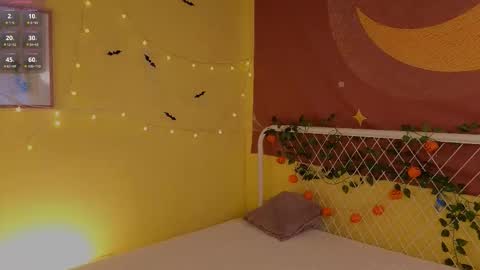 Lea online show from October 31, 5:17 pm