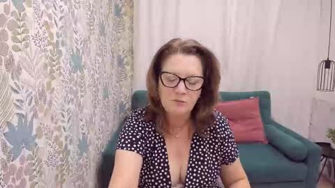 Lea online show from November 8, 5:12 am