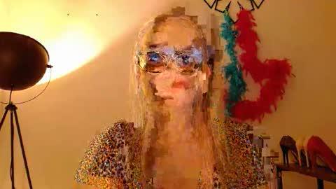 Snapshot of leadesire chatting on October 13, 1:47 pm LEA online show from October 13, 1:47 pm