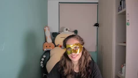 Laura online show from February 19, 3:17 am