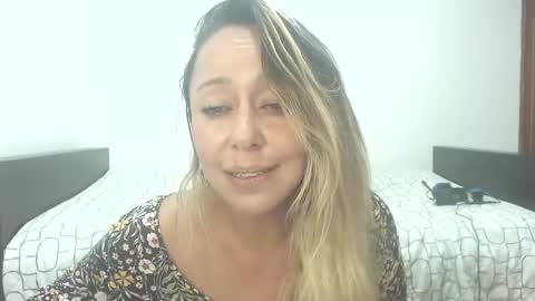 leah_susman online show from February 10, 3:42 am