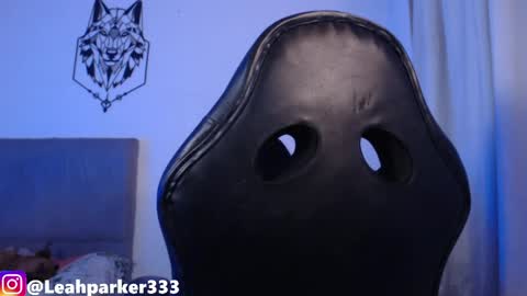 leahparker33 online show from March 20, 4:17 am