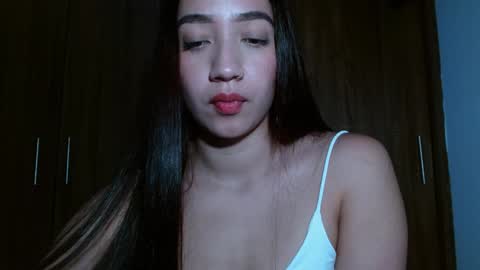 Snapshot of leanaalhub chatting on December 23, 3:18 am leanaalhub online show from December 23, 3:18 am