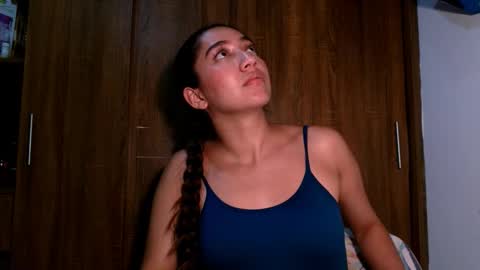 Snapshot of leanaalhub chatting on October 11, 4:17 am leanaalhub online show from October 11, 4:17 am